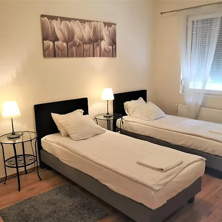Kikelet Guest house