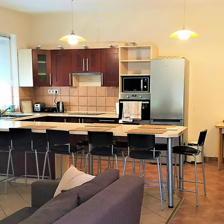 Guest house Kikelet 3*