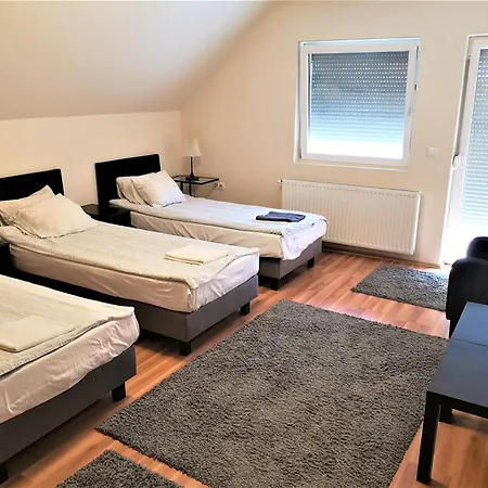 Kikelet Guest house Dunakeszi