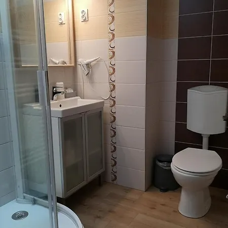 Kikelet Panzio Vendégház 3*