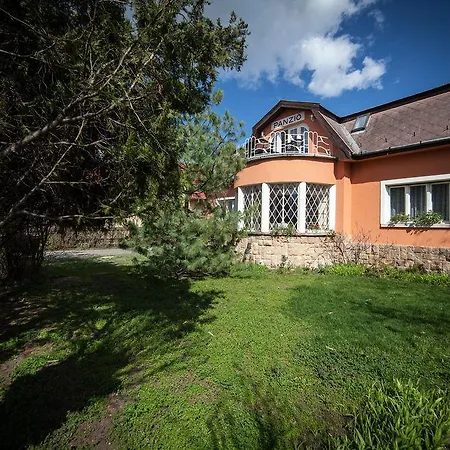 Kikelet Guest house Dunakeszi
