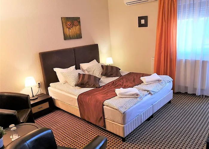 Kikelet Guest house 3*