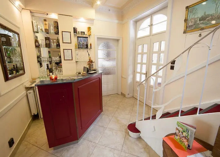 Kikelet Guest house 3*